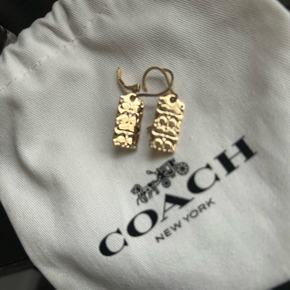 Coach Gold Floral Earrings - Picture 1 of 3